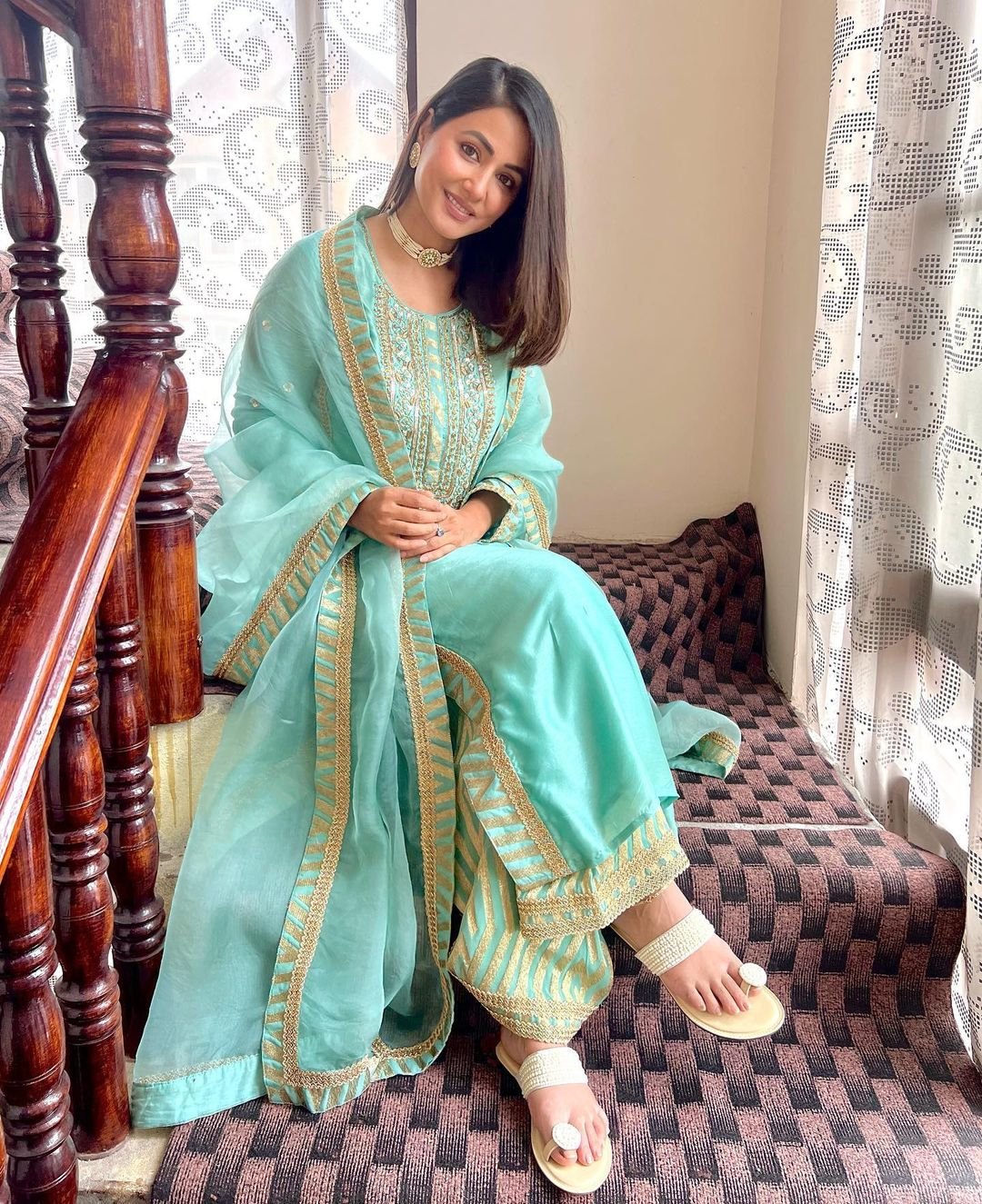 Hina Khan Ethnic Outfit