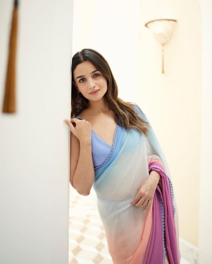 Alia Bhatt Saree Outfit