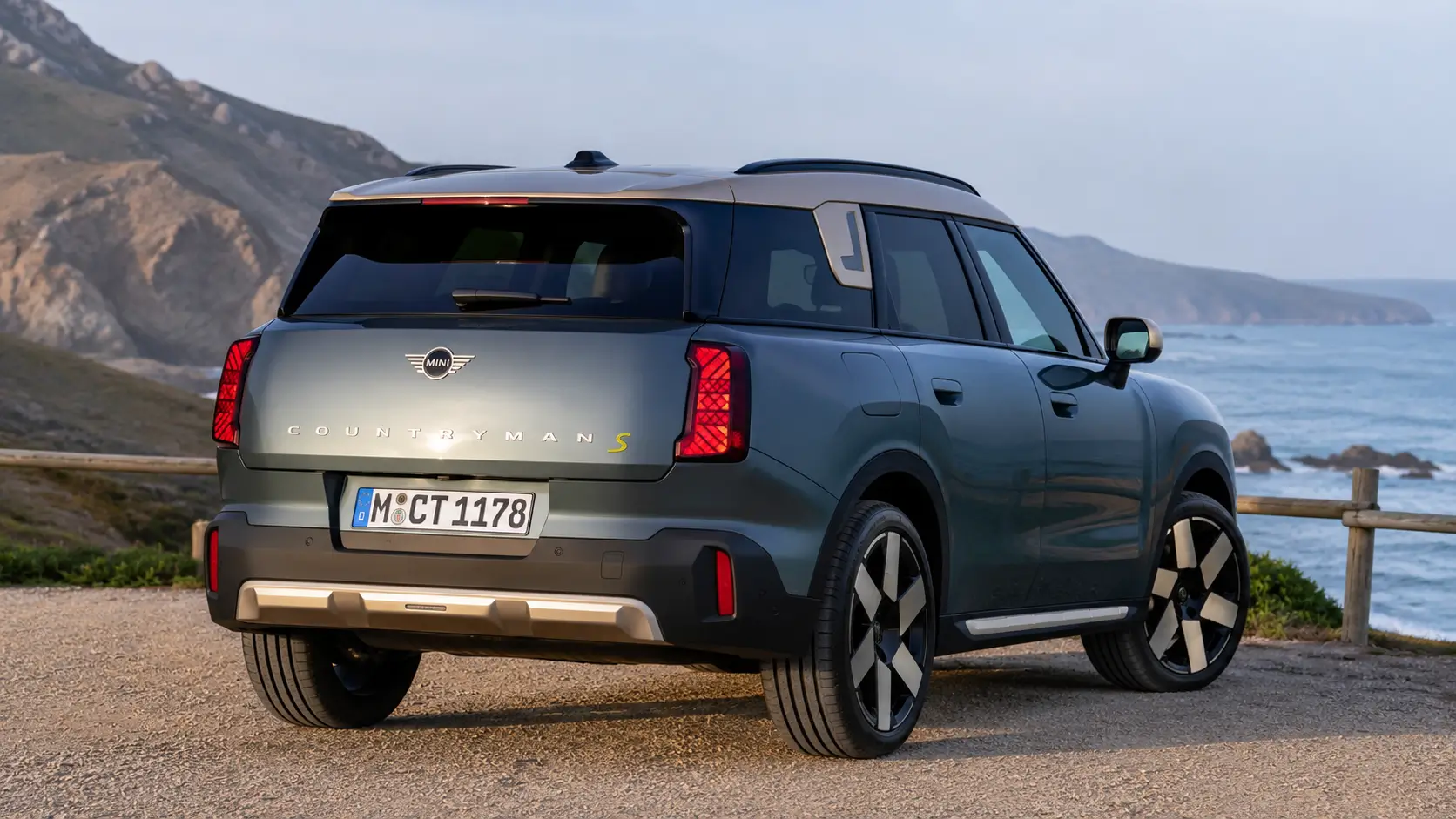 MINI Countryman C unic photos
