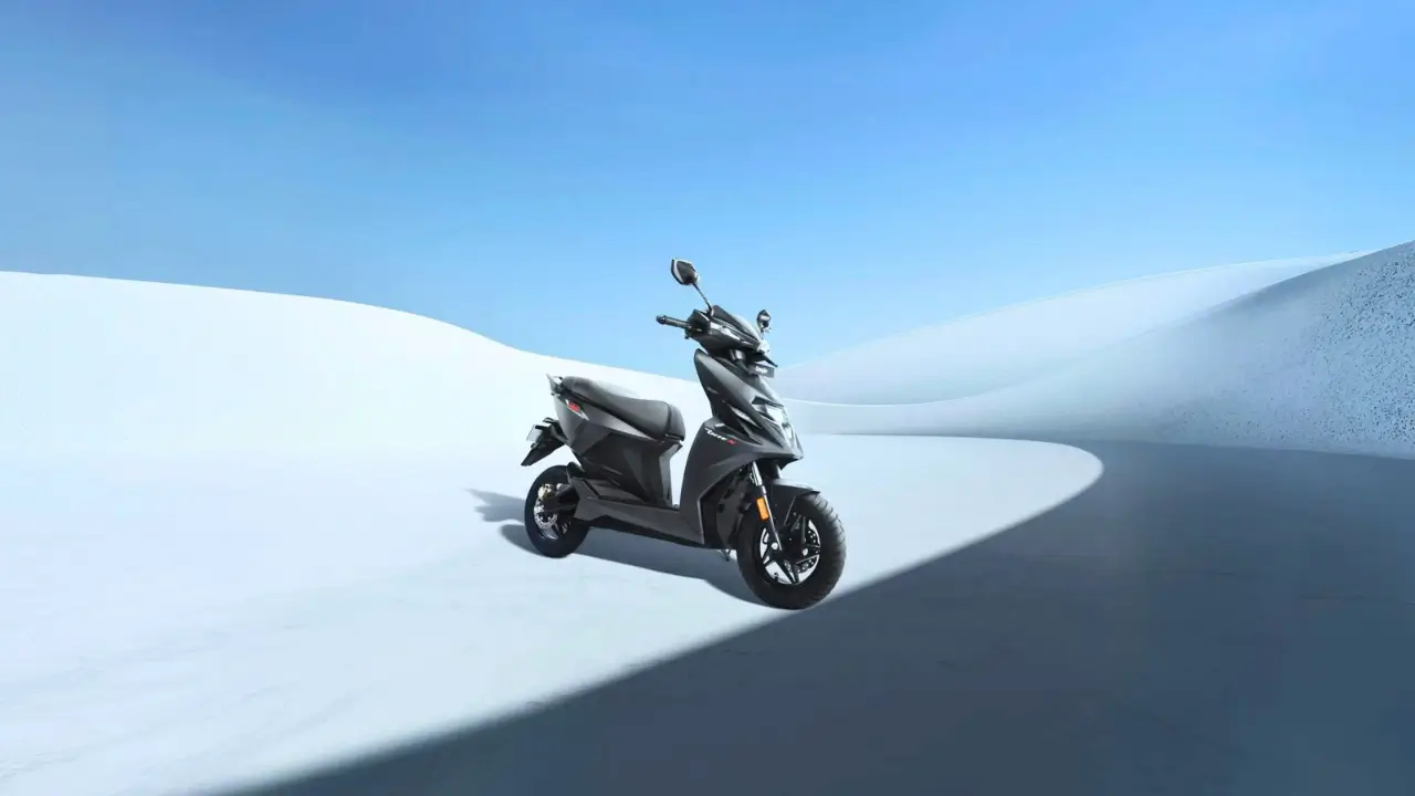 Simple One Electric Scooter 265KM रेंज वाला इलेक्ट्रिक स्कूटर